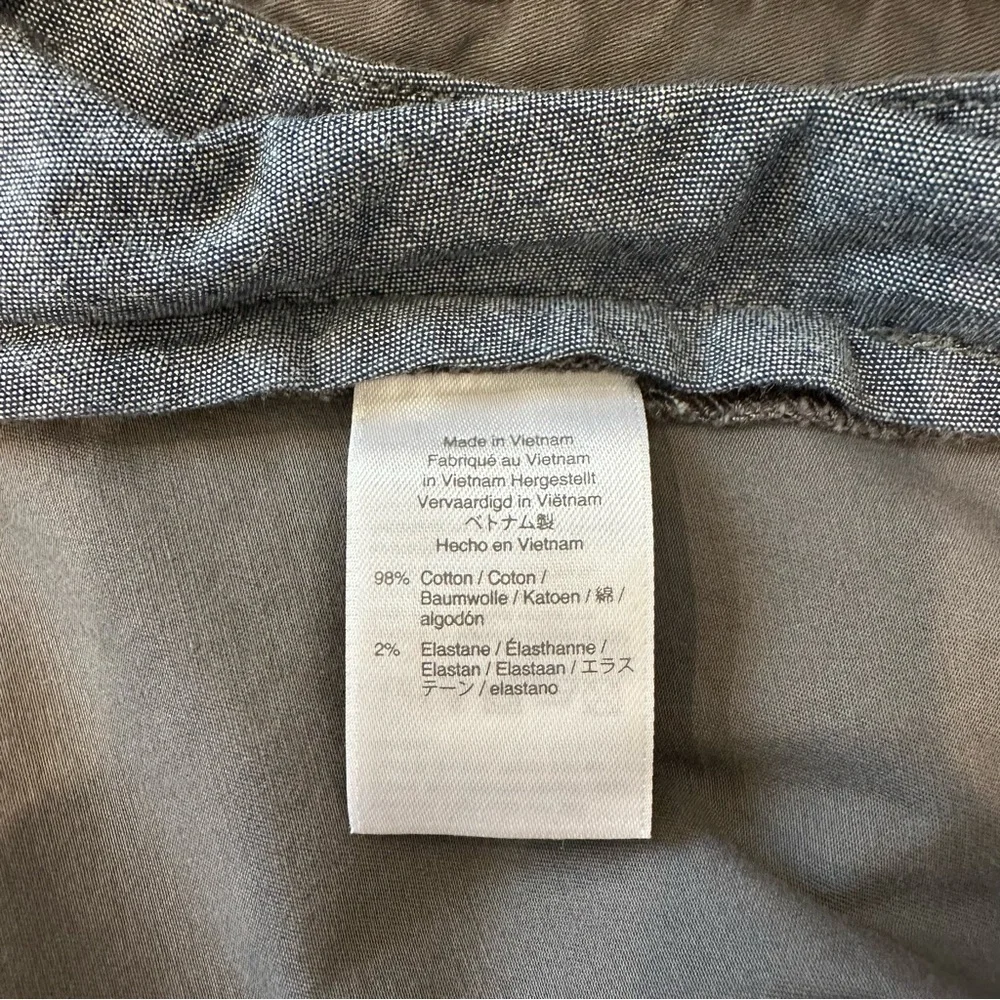 J Crew 10.5” Stretch Chino Shorts For Men Size 36 Gray Neutral Casual Golf Polo